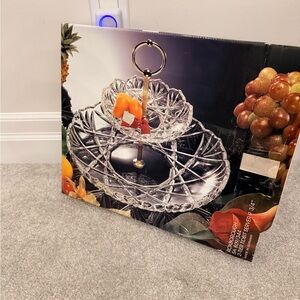 Mikasa roxborough Crystal Two-Tier Serving Tray with Gold Handle